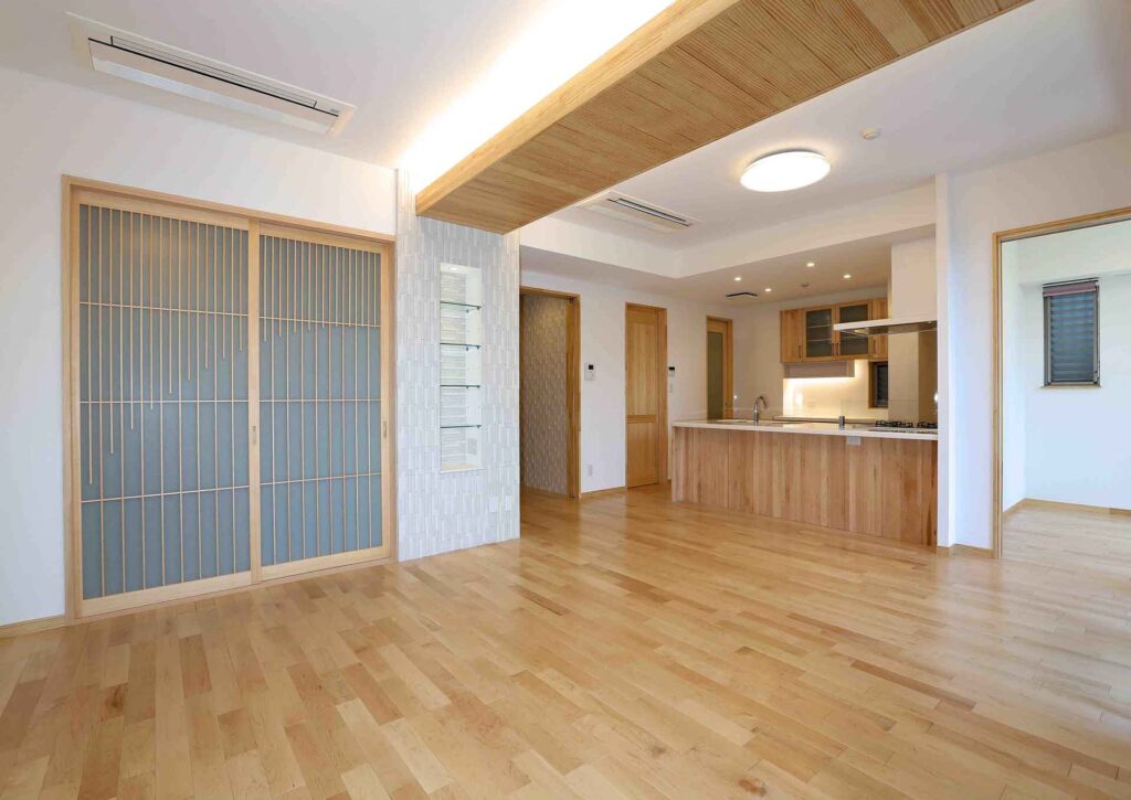 デザイナーズマンション、オーナー邸、対面キッチン、間接照明、木のぬくもり、RC造、鉄筋コンクリート造、モダン、名古屋市、昭和区鶴舞