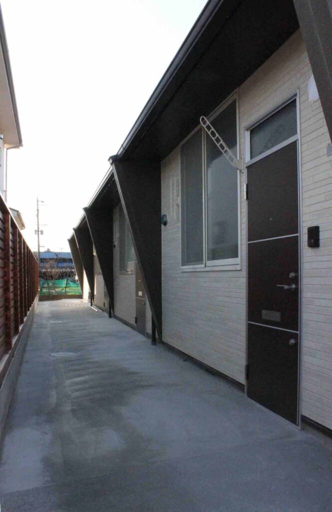 デザイナー、リノベーション、改修、リフォーム、外観、木造平屋、長屋リノベーション